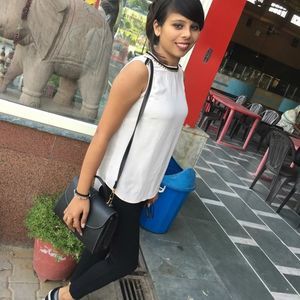 Meet your Posher, Soniya